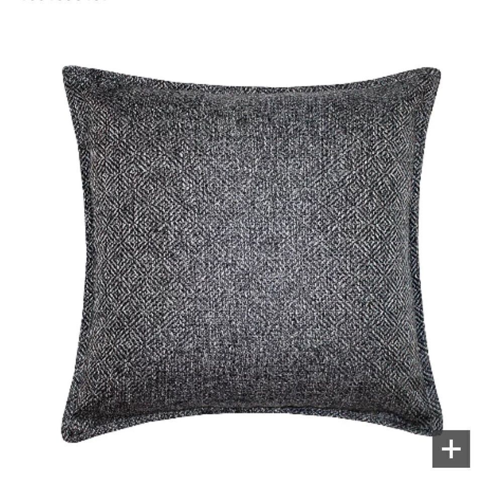 New accent pillow